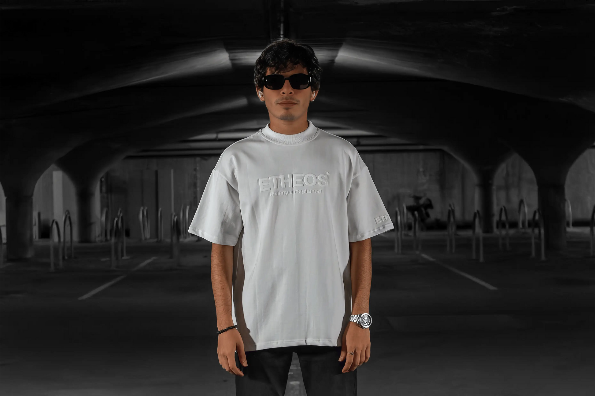 Essential Pearl T-Shirt [Unisex]