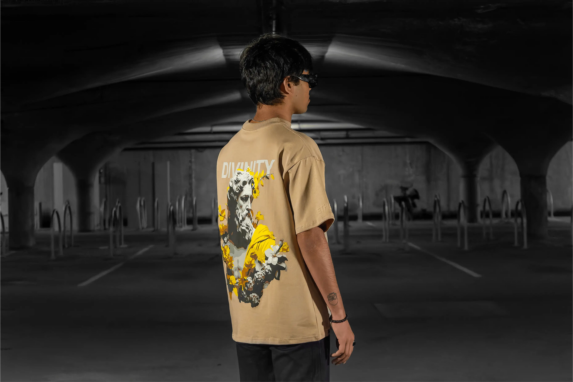 Sunflower Latte T-Shirt [Unisex]