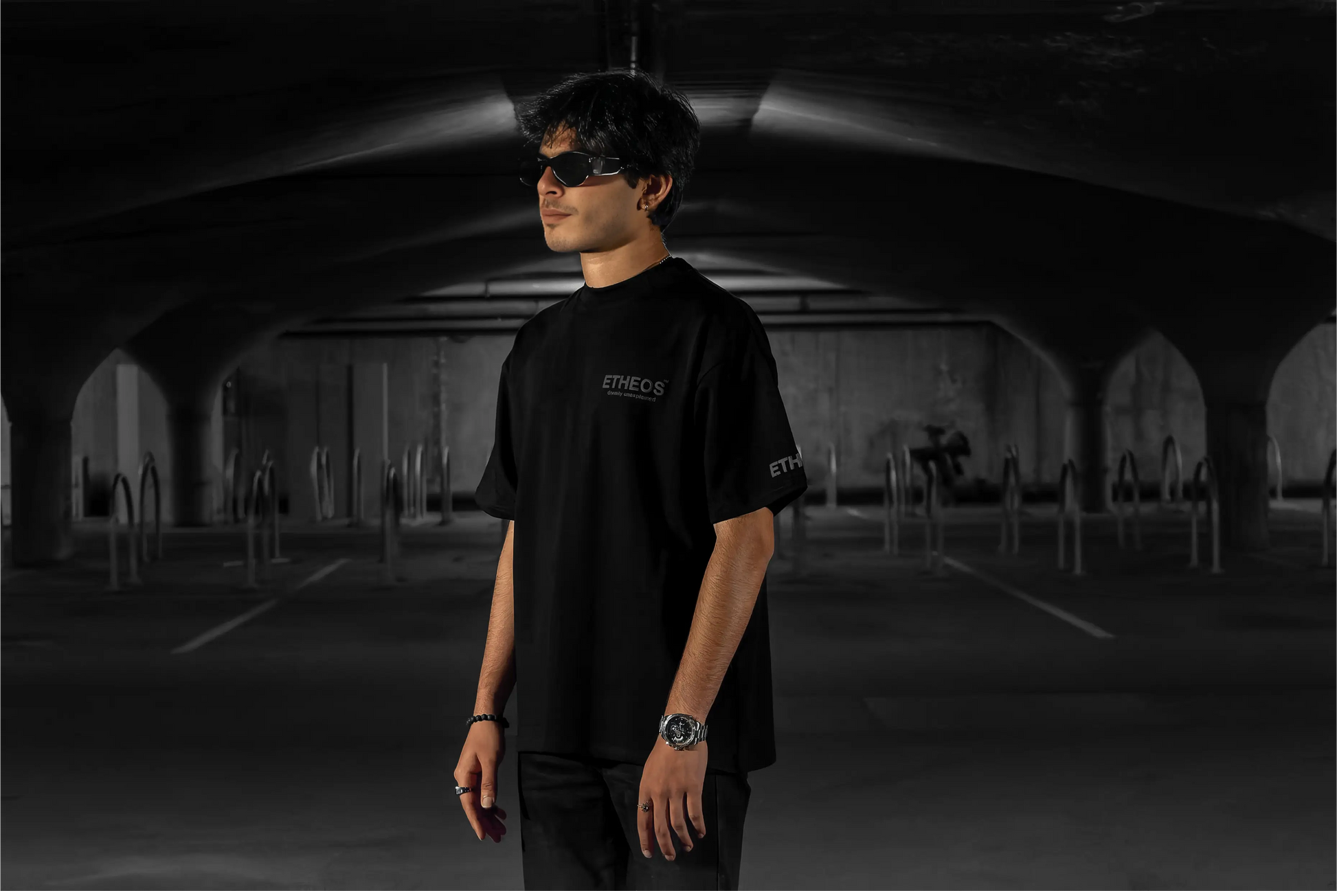 Iridescent Onyx T-Shirt [Unisex]